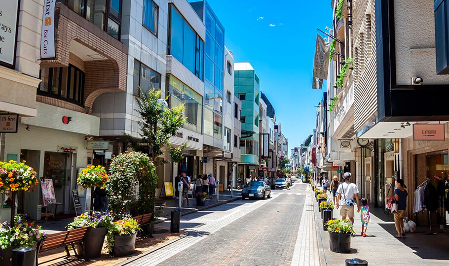 Yokohama Motomachi Shopping Street
